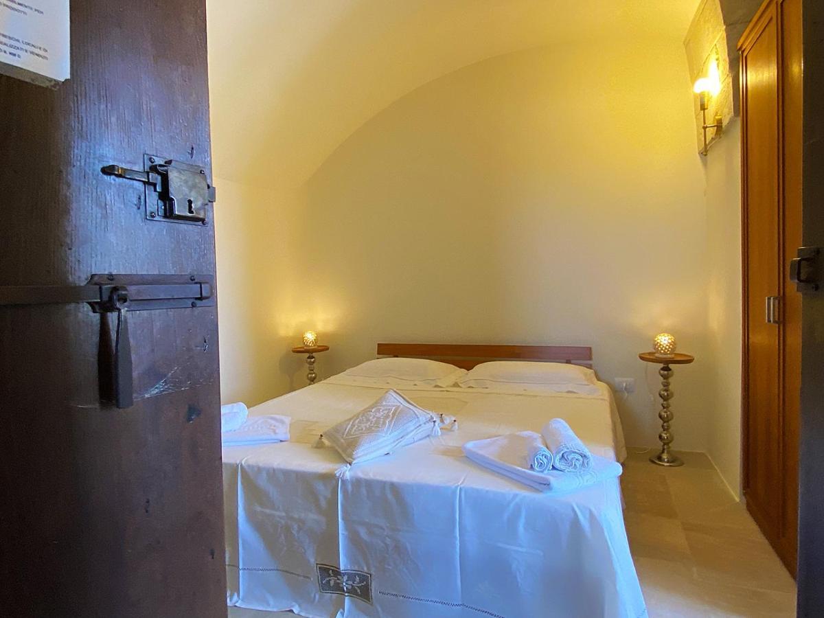 Masseria La Millenaria * San Foca
